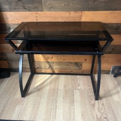 Manicure Table