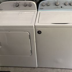 Whirlpool Washer & Electric Dryer 