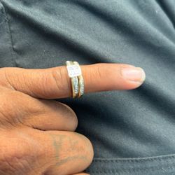 Wedding Ring For Sell 
