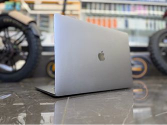 16” MacBook Pro with Touch Bar- i9- 32GB Ram-1TB SSD 🤯- ((Take It Home In Payments/ llévatelo a casa en pagos)only $10 down