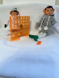 Connect 4 Minature Game For Your Elf