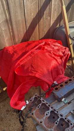 Red sunshade