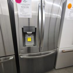 $1400(MSRP$3099, Save $1150) LG French 3 Door With Craft Ice and Door Cooling+