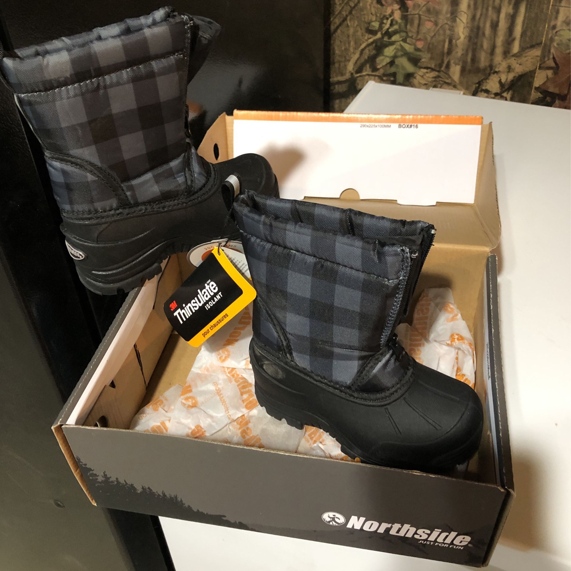 Brand New With Box Size 8 North Side Snow Boots
