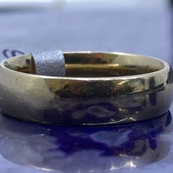 $800 Yellow Gold Ring Band