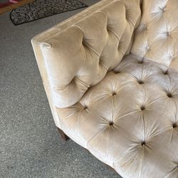 tufted tuxedo sofa,