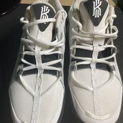 Nike Kyrie Flytrap 6 (white/black)