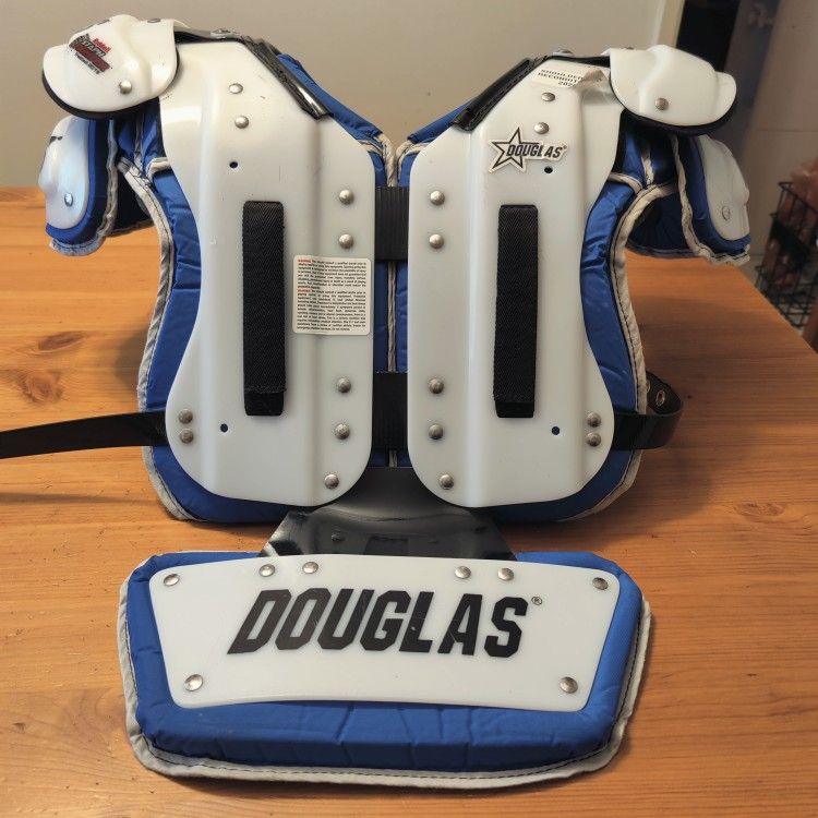 Used Douglas 24-SW ADULT MEDIUM SHOULDER PADS Football Shoulder
