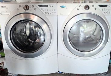 Washer and dryer set