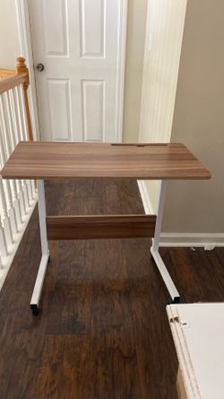 Rolling office desk