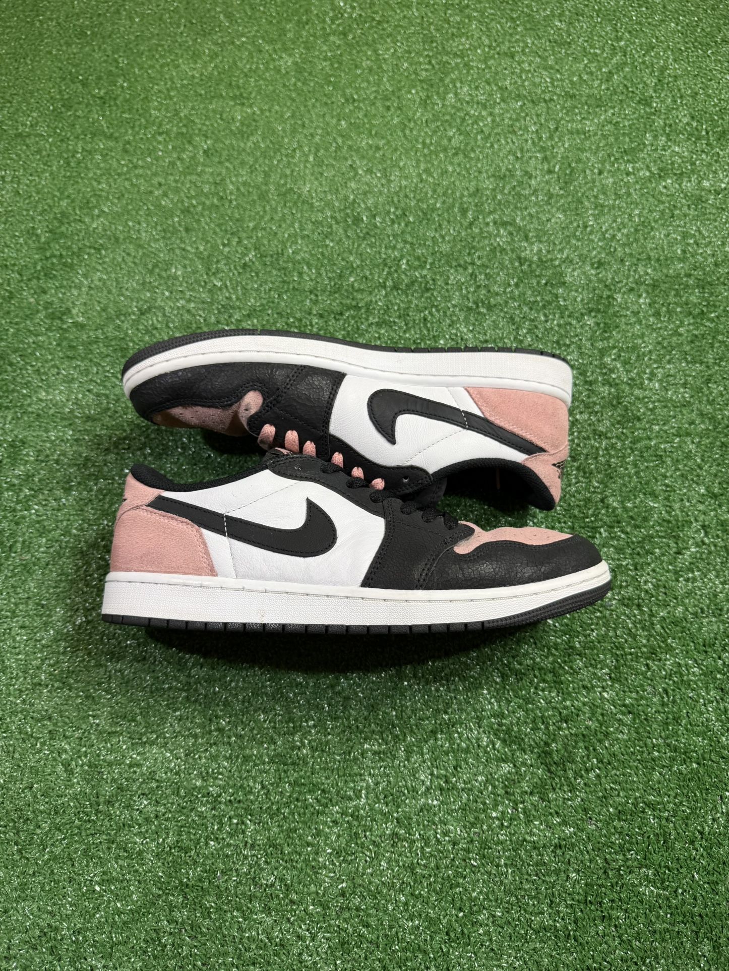 Jordan 1 Low Bleached Coral