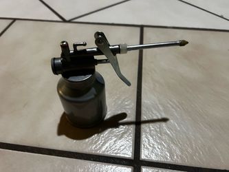 Oil can for wizard of oz