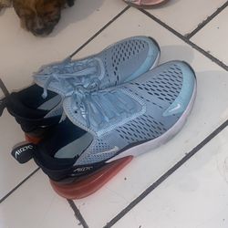 Nike Air Max 270 Size 6.5