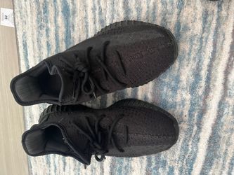 yeezy 350 black size 9.5