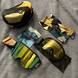 Blenders Yellow Lens Ski Goggles With Case