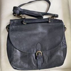 GAP.    Genuine Leather Bag. 