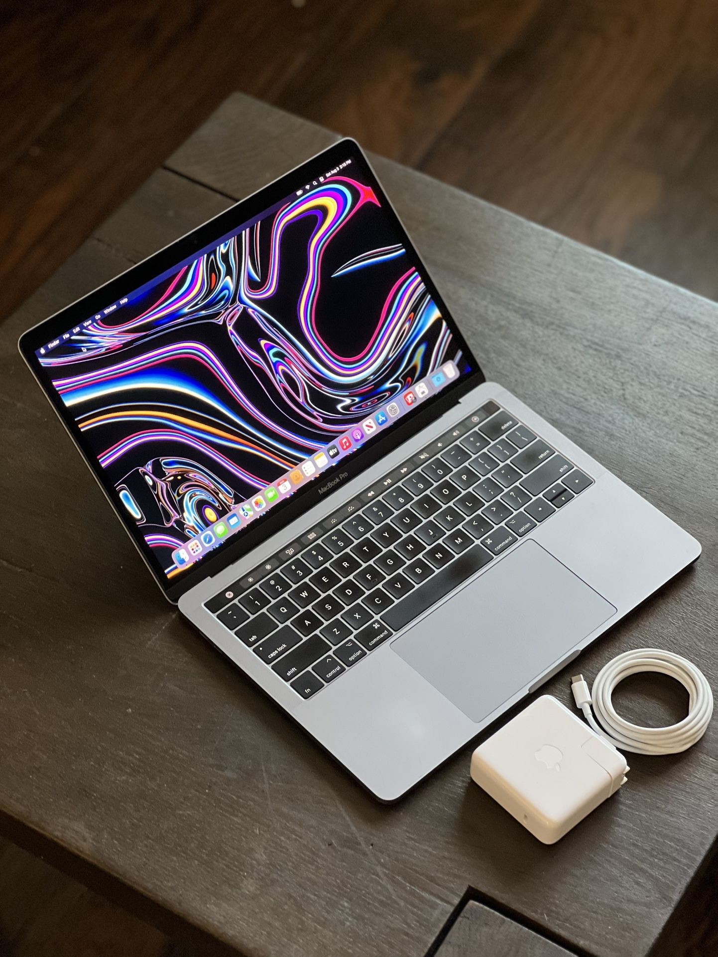 2017 MacBook Pro (3.1GHz i5) 16gb/500gb