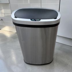Stainless Steel Garbage Trash Can 13 Gallon/50L Automatic Touch Free! Batteries not included 16x12x23in