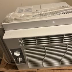 WINDOW AIR CONDITION UNIT