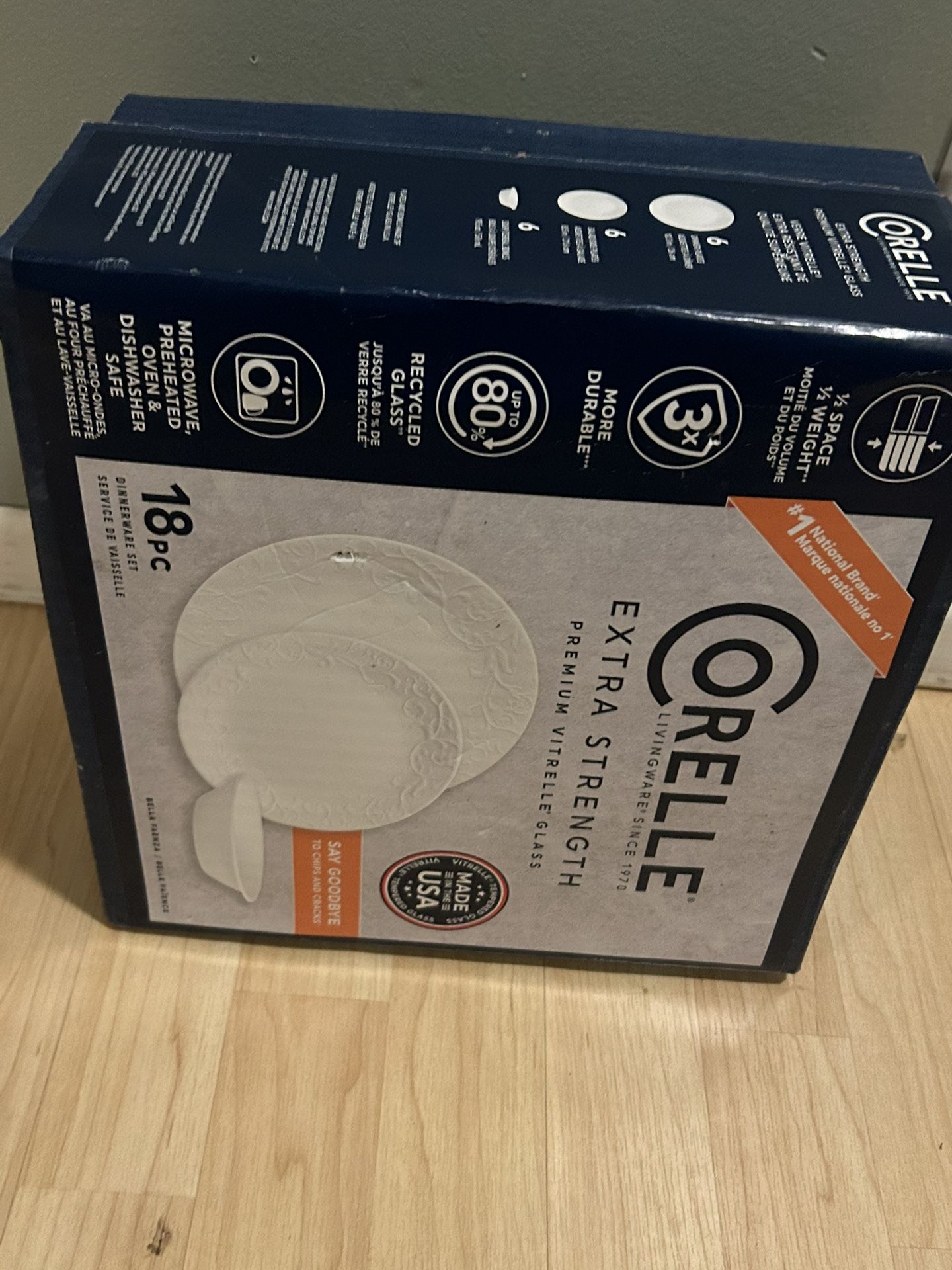 Dish Set (brand New) Has The Uu Uu Jj
