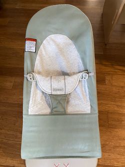 Babybjorn bouncer