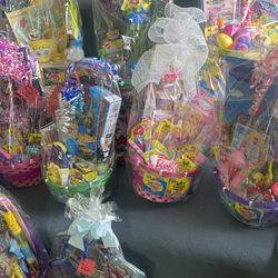 Assorted Easter Baskets >$40 