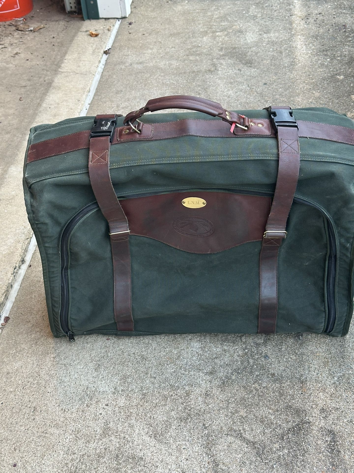 Vintage Orvis Battenkill Canvas 25” Suitcase