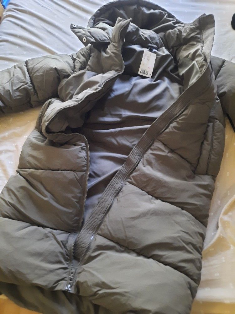 Women H & M PUFFER JACKET SIZE XS