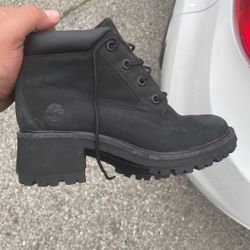 6.5 Timberland Boots