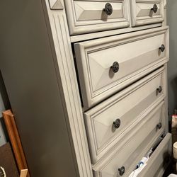 Grey Dresser