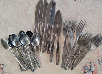Stainless Steel Silverware Set