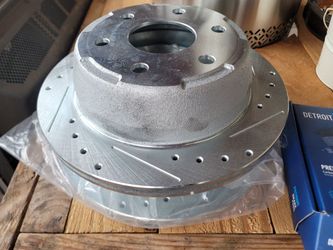 Rear rotors and breaks  for a chevy suburban
