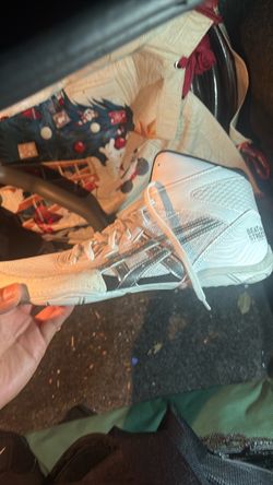Asics wrestling shoes ( Beat the streets)