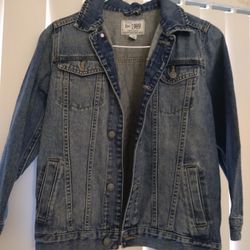 girl's blue jean jacket