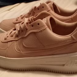 Nike Air Force 1 Women Sz 9.5  
