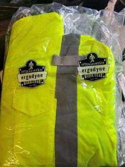 Tenacious Glow Wear 8377 Size Large Jacket