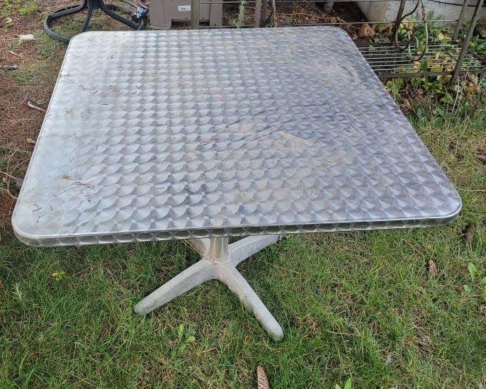 Stainless Steel Metal Outdoor Table bistro bar patio porch backyard garden deck picnic din8ng