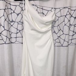 Saints + Secrets One-Shoulder Midi Dress w/Slit Size:LARGE