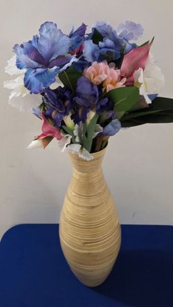 *** NEW LOW PRICE *** Natural Bamboo Vase w Faux Bouquet (Iris, Plumeria, Lily, Orchid) @ Lasting Creations
