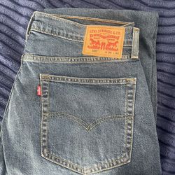 Men’s Levi Jeans 