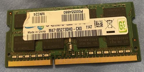 Samsung 4GB DDR3 PC3-12(contact info removed)MHz 204-Pin SODIMM Laptop Memory Module RAM. Model M471B5273DH0-CK0