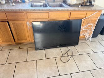 Sanyo 45” TV GREAT CONDITION