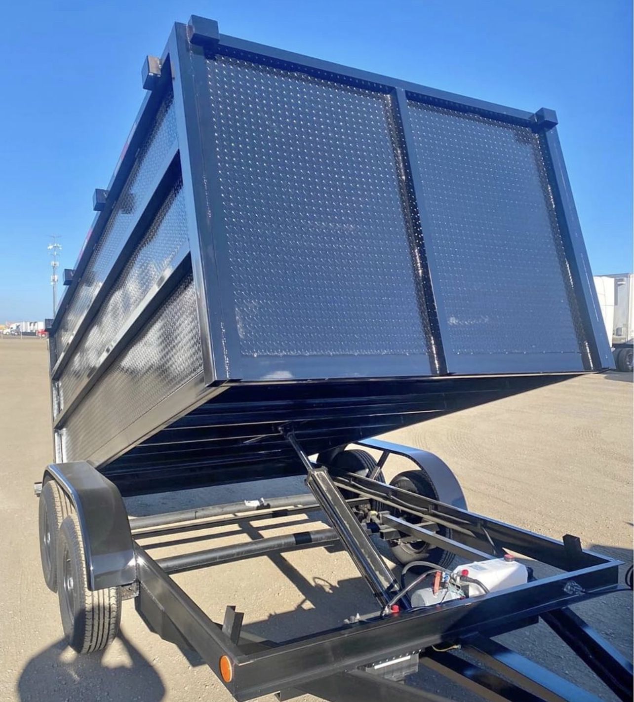 Dump Trailer 8x12x4