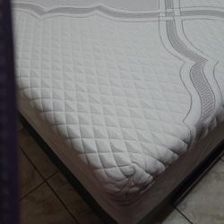 Memory Foam Mattress 