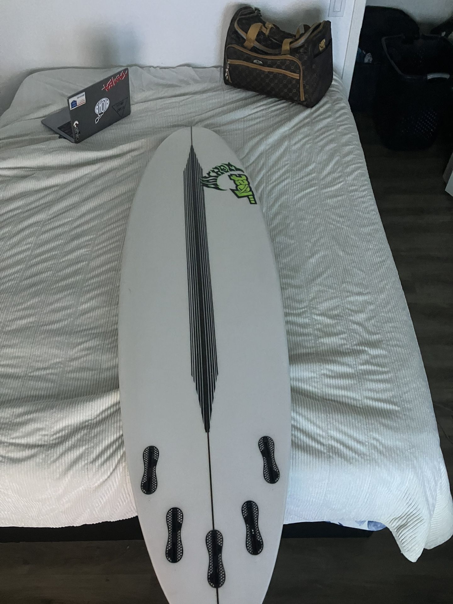 Lost Surfboard 