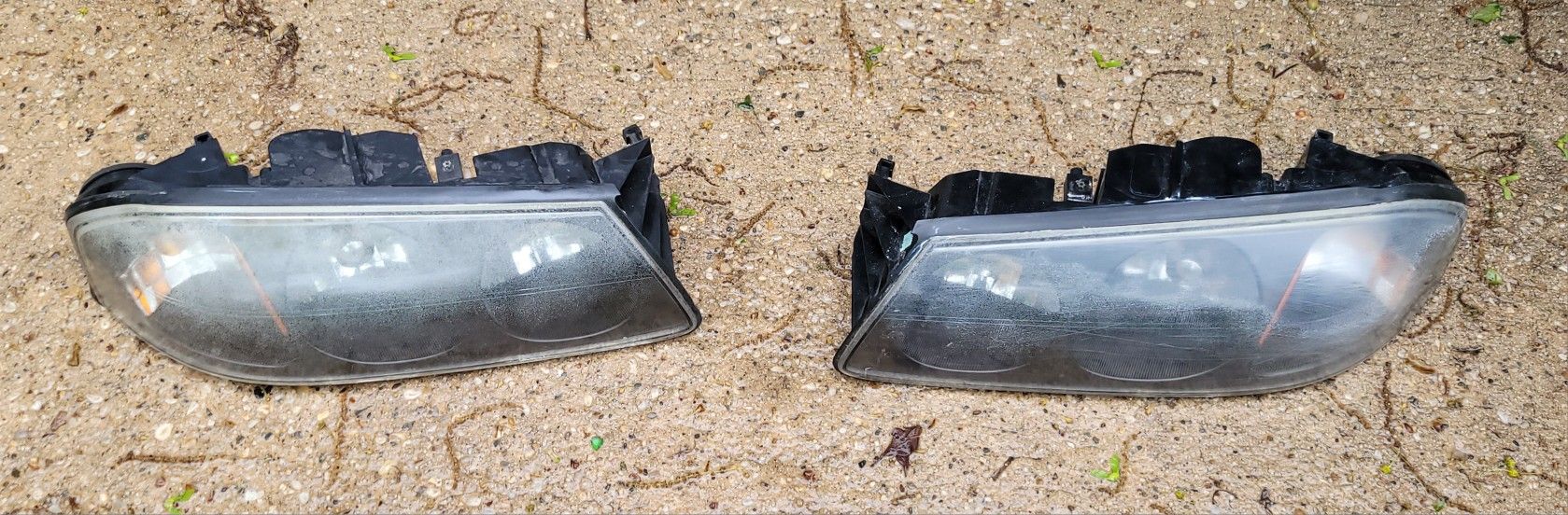 (USED) 2000-05 CHEVY IMPALA HEADLIGHTS