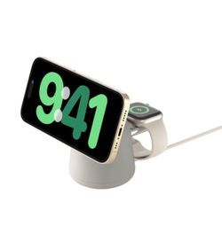Belkin BoostCharge Pro 2-in-1 Wireless Charging Dock with MagSafe 15W - Sand