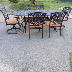 Patio Furniture Table And 6 Chairs & Cushions Set 