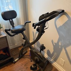 Exercise Bike - Foldable stationary bike 