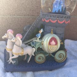 Cinderella Castle Snow Globe